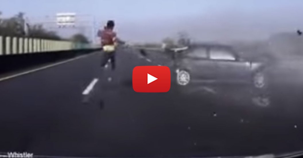 Absolutely-Brutal-car-crash