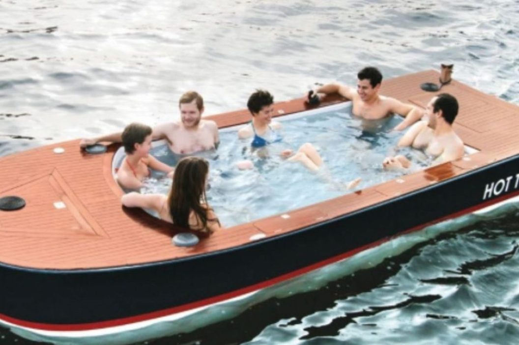 hot tub boat